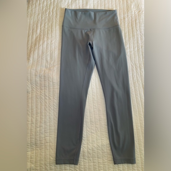 Lululemon Wunder Under 25” Leggings - Picture 4 of 5